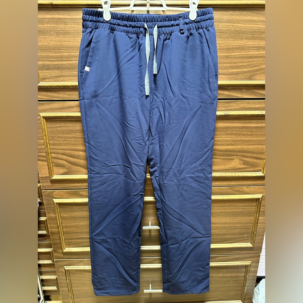 NWOT Figs Sewell Navy Classic Scrub Pants Size Medium